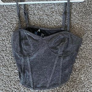 Woman’s going out top